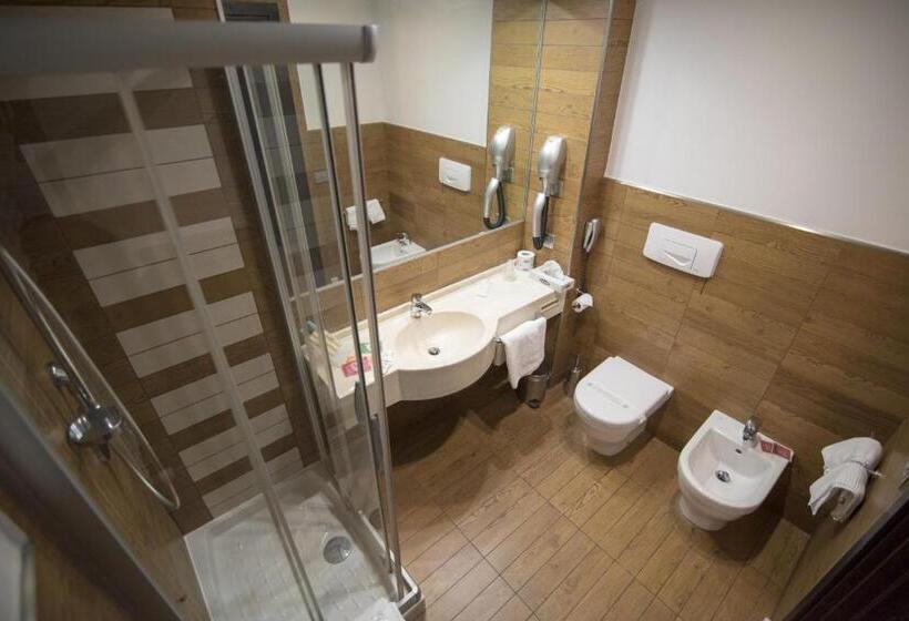 스탠다드 싱글 룸, E