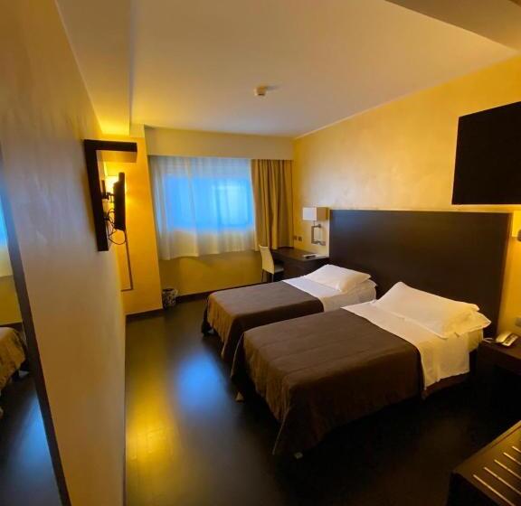 스탠다드 싱글 룸, E