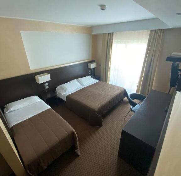 스탠다드 트리플 룸, E