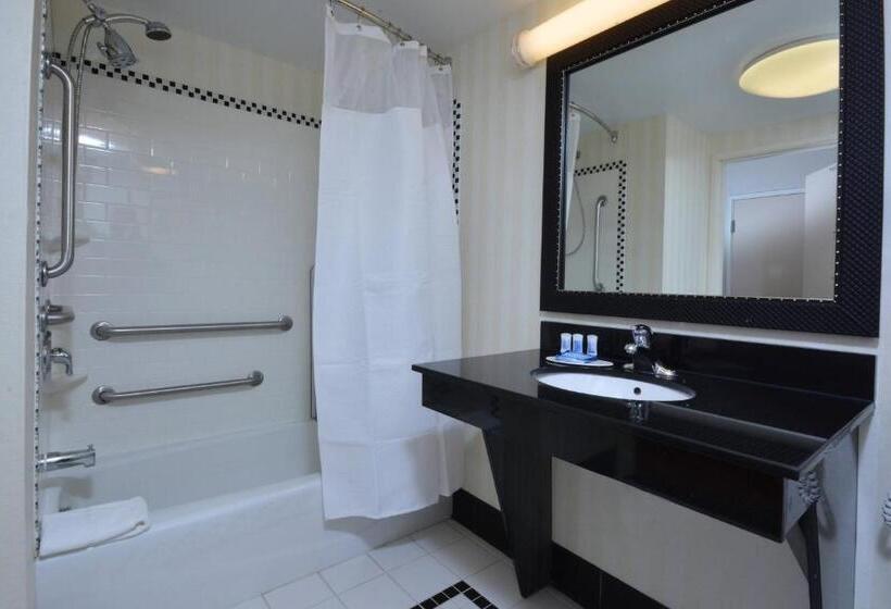 غرفة قياسية سرير كينج, Fairfield Inn & Suites Wytheville