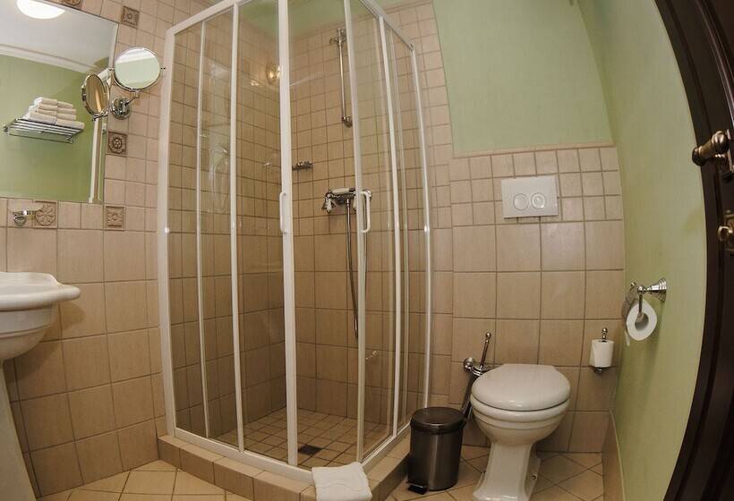 דירת חדר, Hermitage