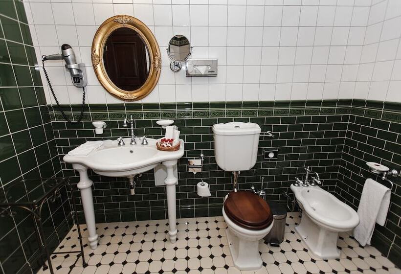 סוויטת ג'וניור, Hermitage