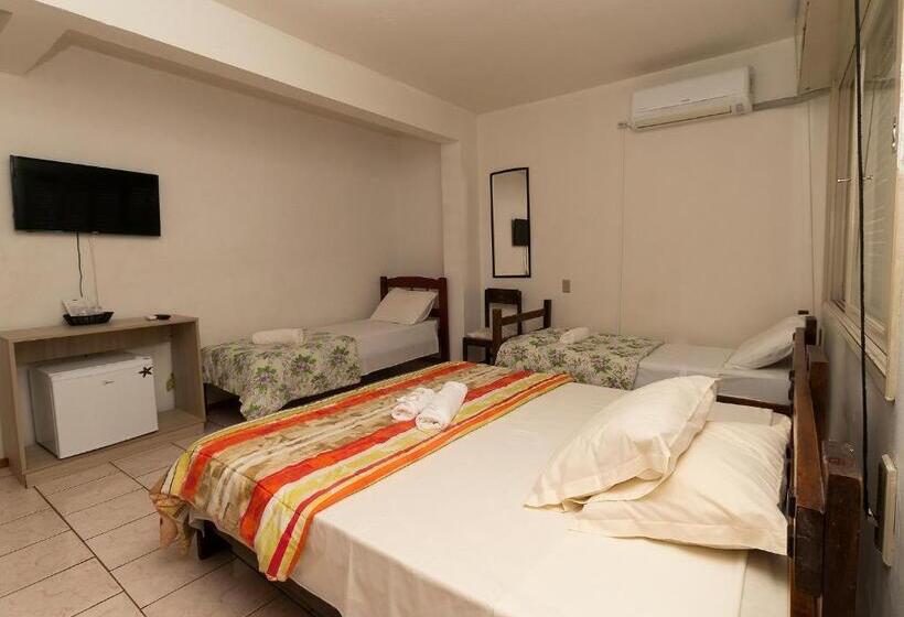 חדר סטנדרט לארבעה, Igrejinha