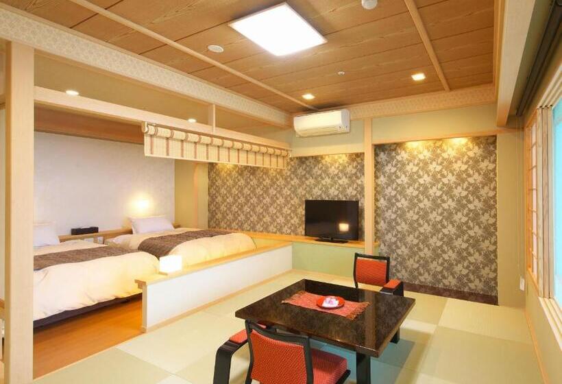 家庭间侧面带海景, Kichimu