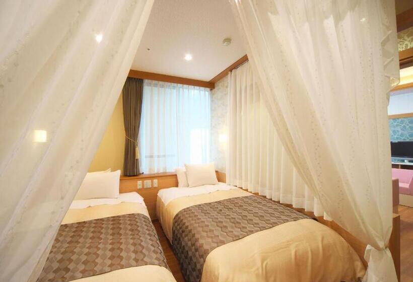 디럭스 패밀리 룸, Kichimu