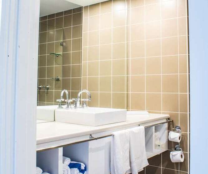 חדר סופריור עם מרפסת, Mercure Gerringong Resort