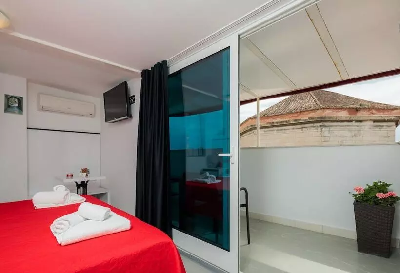 スタンダードシティビュールーム, Plr Accommodation