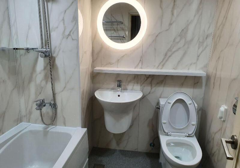 标准间, Prime Tourist