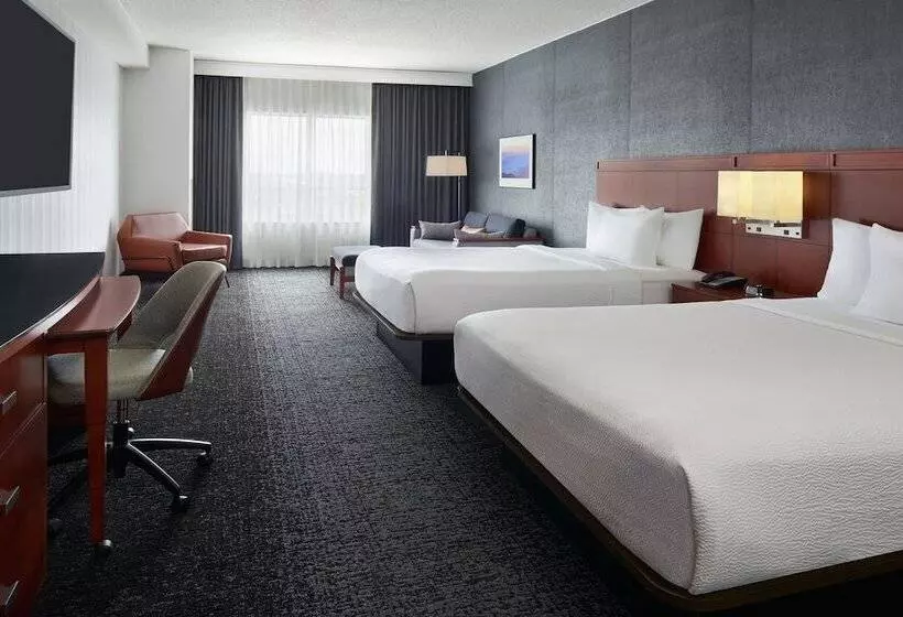 اتاق استاندارد, Courtyard By Marriott Calgary Airport