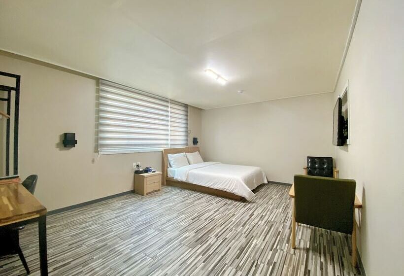 标准间, Stay Pohang