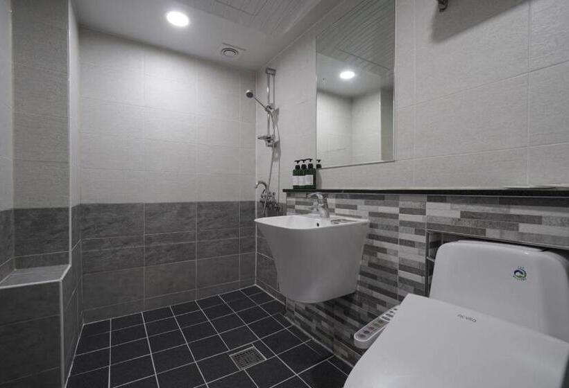 غرفة عائلية, Stay Pohang