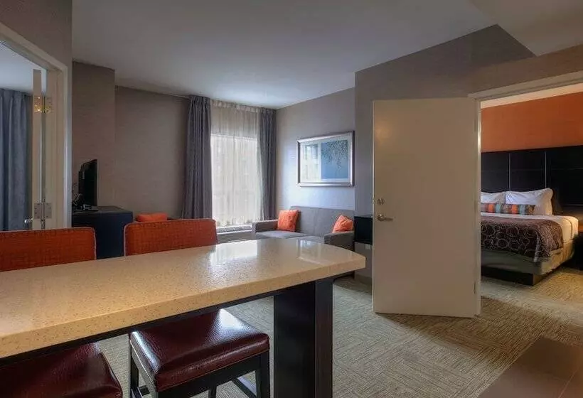 ２ベッドスイートルーム, Staybridge Suites Hamilton   Downtown, An Ihg