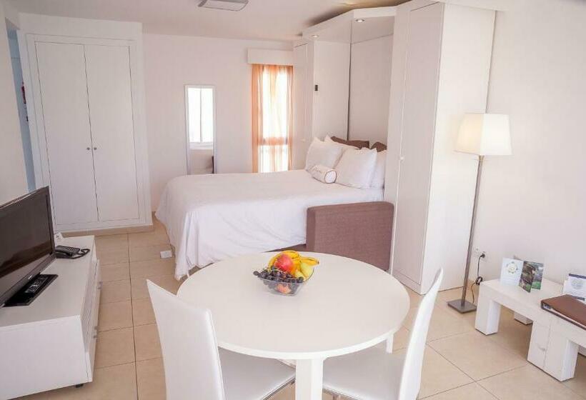 Студия Стандарт, Sunset Bay Club