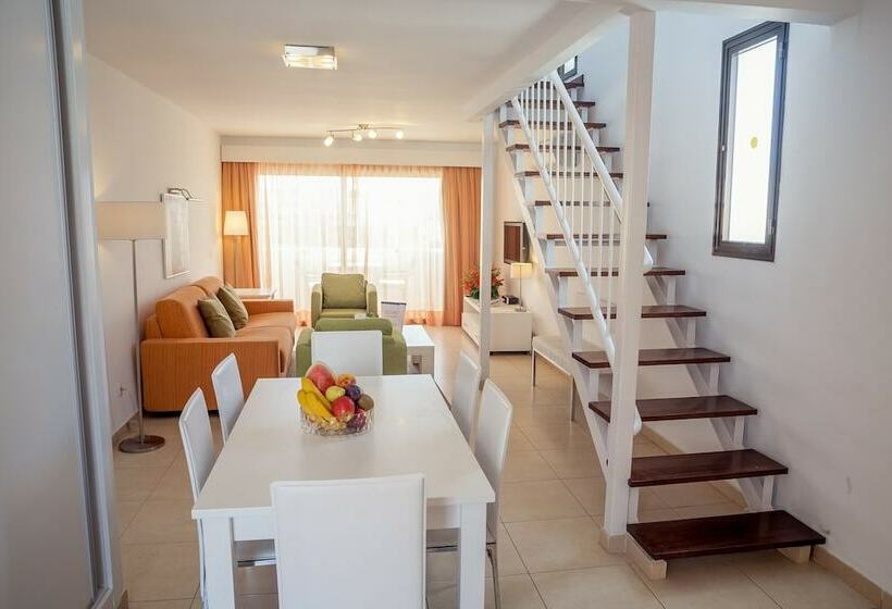 Семейные Апартаменты 3 Спальни, Sunset Bay Club