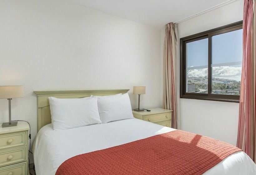 带3个卧室的公寓, Sunset Bay Club