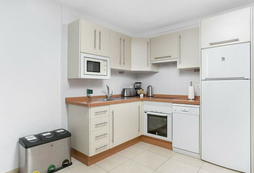 Апартаменты 3 Спальни, Sunset Bay Club