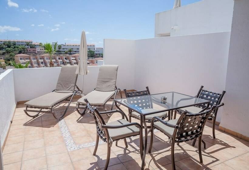 Семейные Апартаменты 3 Спальни, Sunset Bay Club