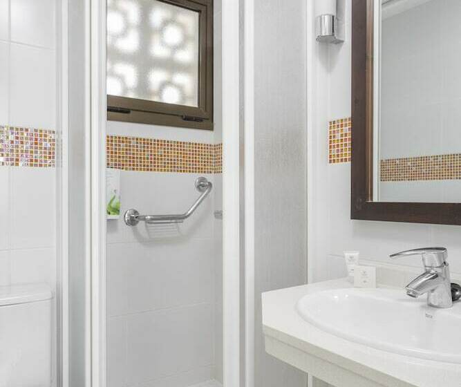 Семейные Апартаменты 3 Спальни, Sunset Bay Club