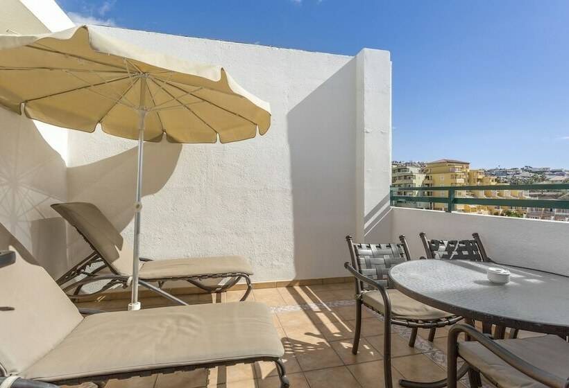 Апартаменты 3 Спальни, Sunset Bay Club