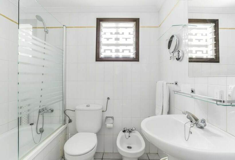 Апартаменты 3 Спальни, Sunset Bay Club