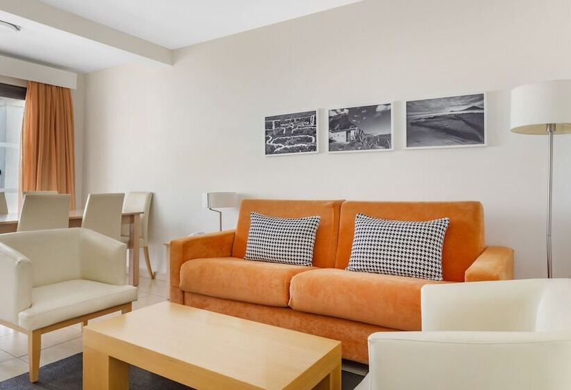 Апартаменты 2 Спальни, Sunset Bay Club