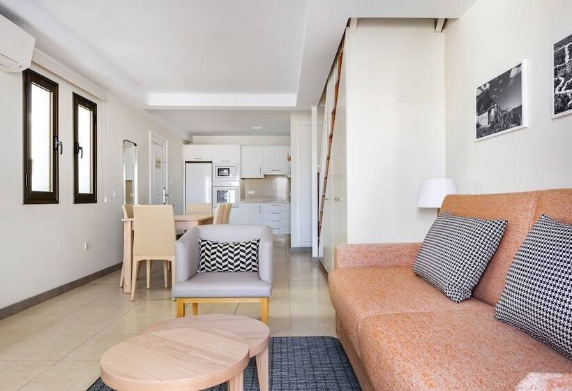 Семейные Апартаменты 3 Спальни, Sunset Bay Club