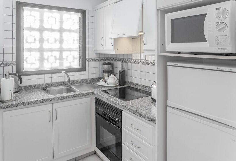 Апартаменты 3 Спальни, Sunset Bay Club