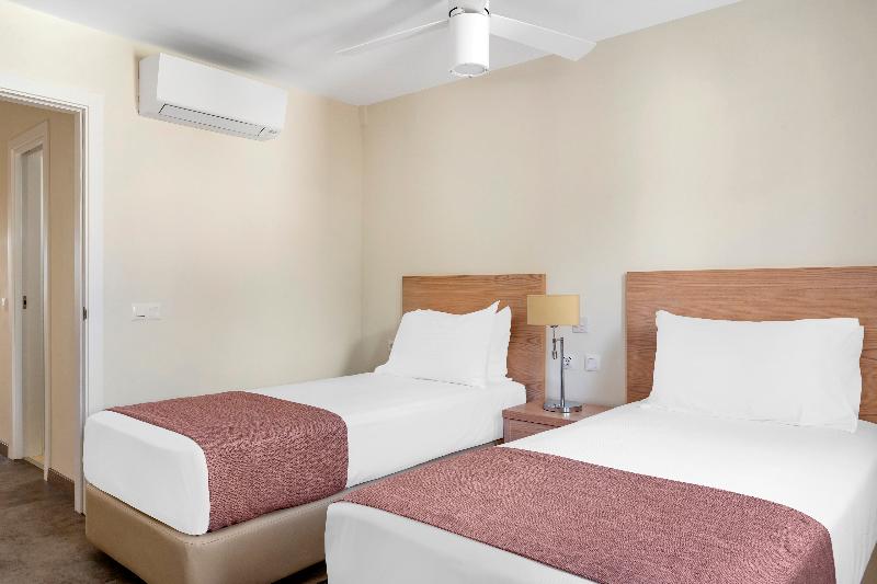 Апартаменты 2 Спальни, Sunset Bay Club