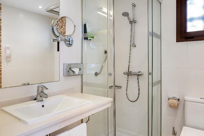 Апартаменты 2 Спальни, Sunset Bay Club