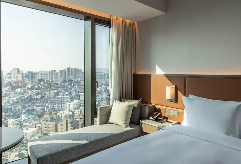 Standard-huone Queen-vuode, Ac Hotel By Marriott Seoul Gangnam