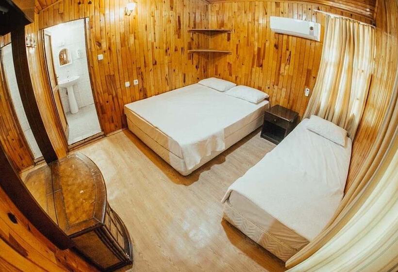 بانگلوی استاندارد, Kadir S Top Tree Houses