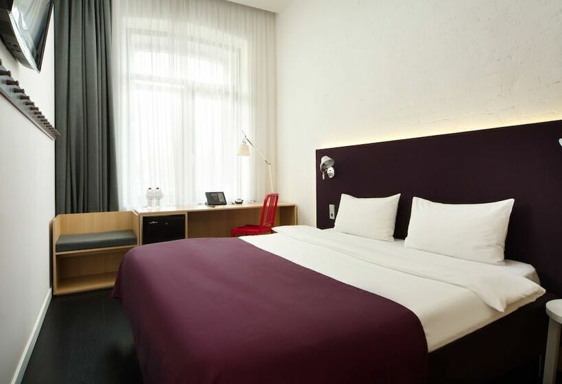スタンダードルーム, Azimut Hotel Tulskaya Moscow