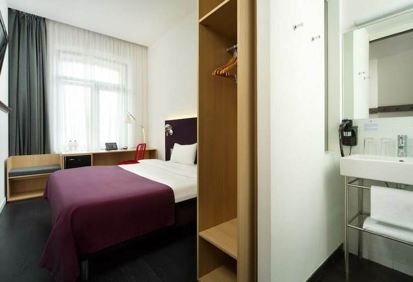 Номер Стандарт, Azimut Hotel Tulskaya Moscow