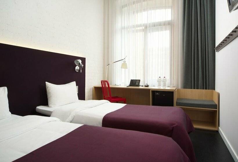 スタンダードルーム, Azimut Hotel Tulskaya Moscow