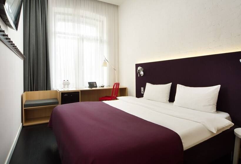 スタンダードルーム, Azimut Hotel Tulskaya Moscow