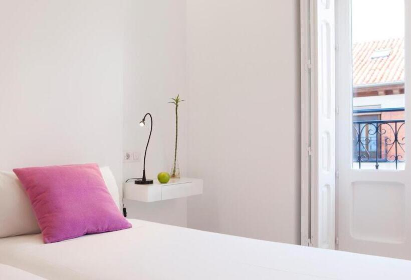Habitación Estándar, Artrip