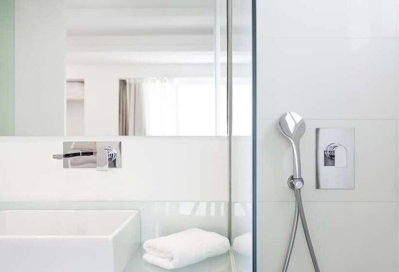 Habitación Familiar, Artrip
