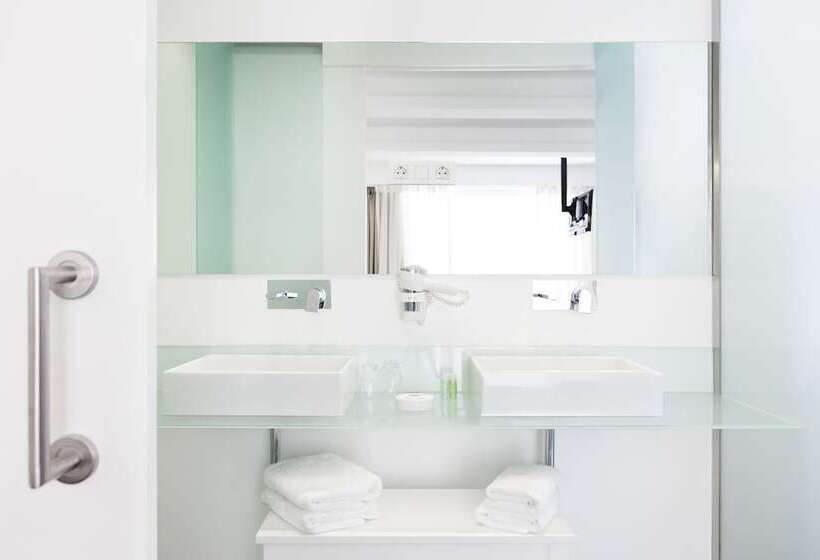 Habitación Familiar, Artrip