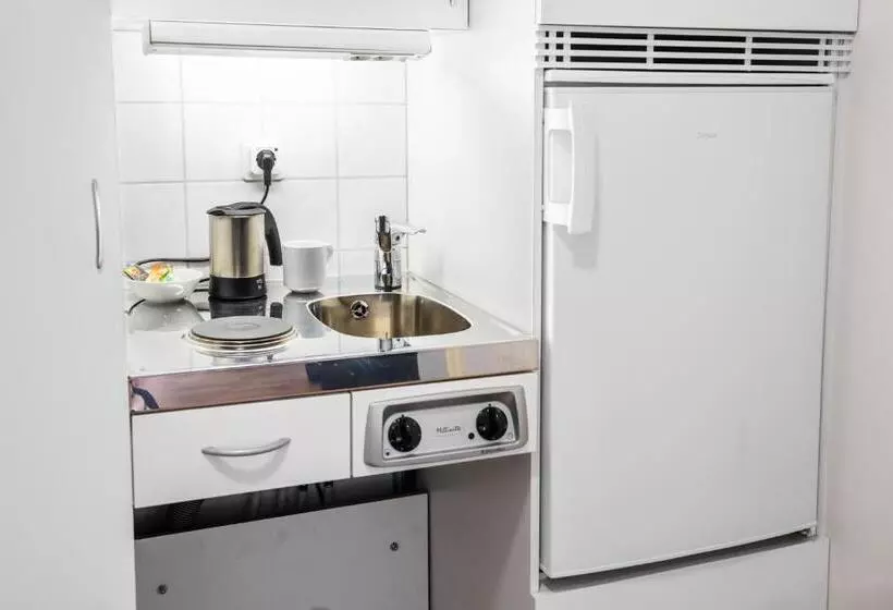 スタンダードトリプルルーム, Attendo Park Hotell