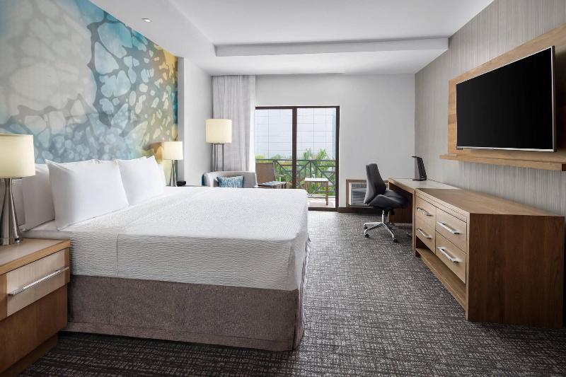 سوئیت با تخت بزرگ, Courtyard By Marriott Port Of Spain