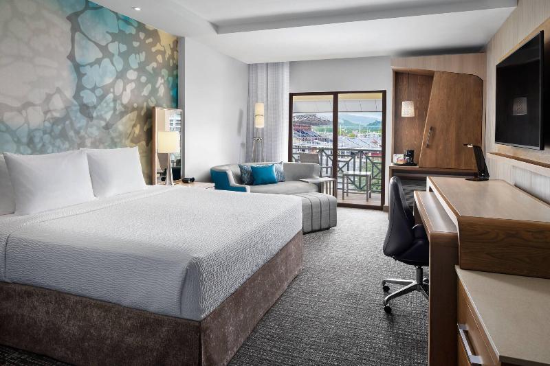 اتاق اجرایی با تخت بزرگ, Courtyard By Marriott Port Of Spain
