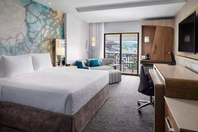 اتاق اجرایی با تخت بزرگ, Courtyard By Marriott Port Of Spain