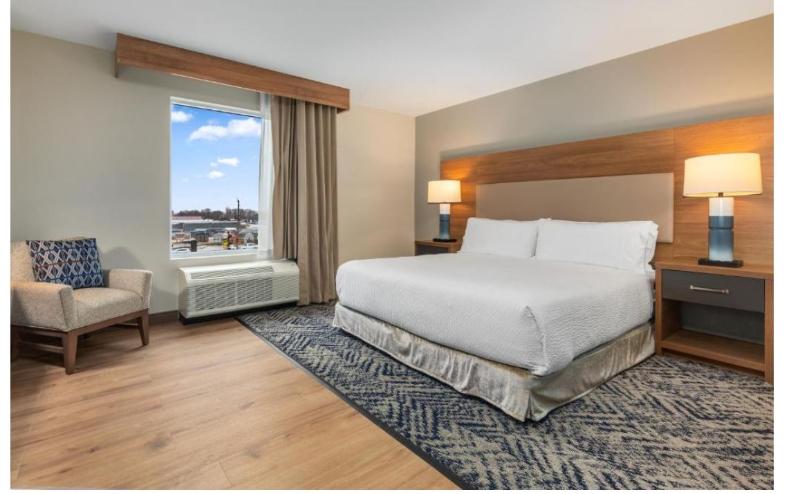 اتاق سوپریور با تخت بزرگ, Courtyard By Marriott Port Of Spain