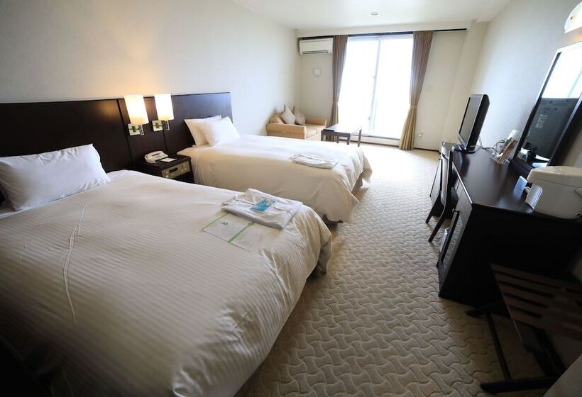 オーシャンビューのプレミアムルーム。, Cypress Resort Kumejima