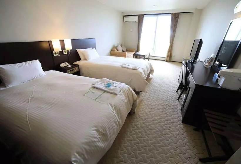 オーシャンビューのプレミアムルーム。, Cypress Resort Kumejima
