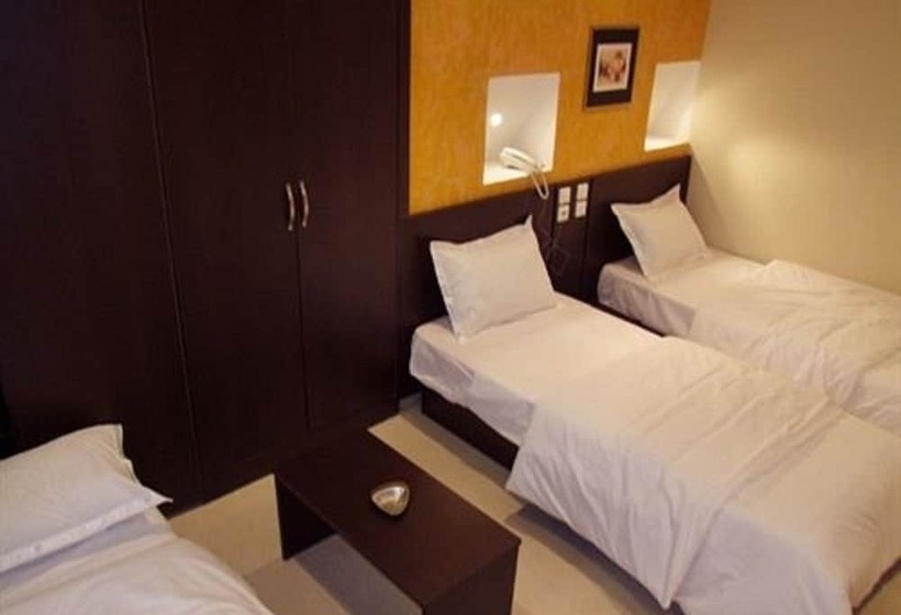 اتاق استاندارد سه نفره, Dar El Ikram