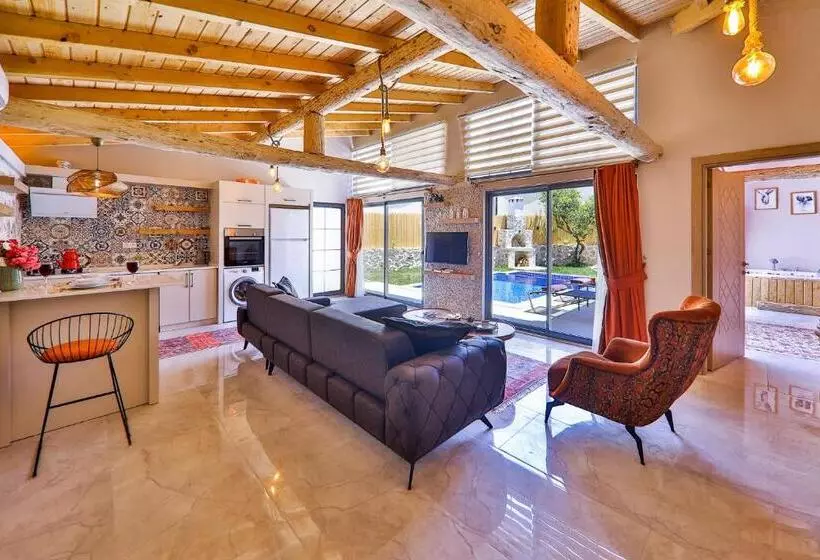 ویلای یک اتاق خوابه با استخر شنا, Flower Hotel Patara