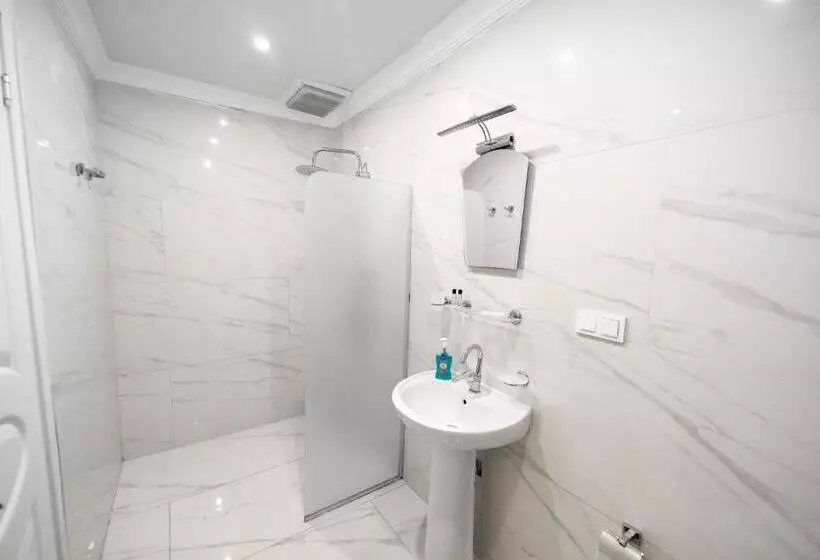 اتاق استاندارد چهار تخته, Flower Hotel Patara