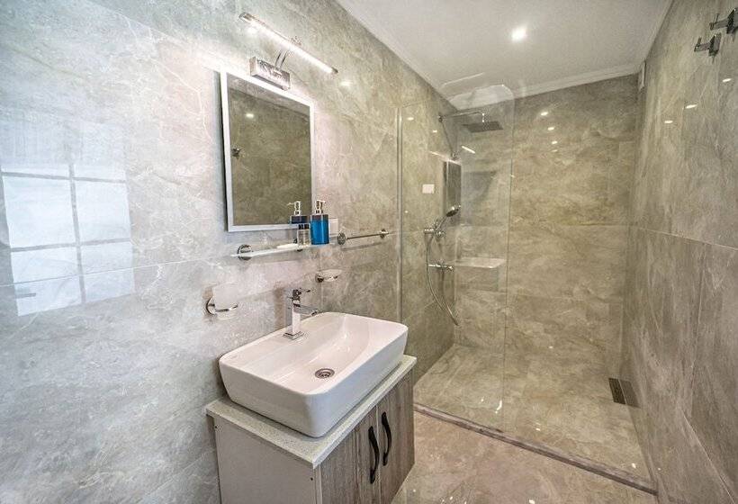 اتاق استاندارد سه نفره, Flower Hotel Patara