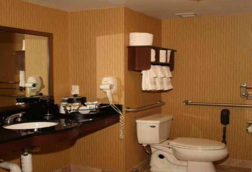 غرفة قياسية, Hampton Inn & Suites Aberdeen